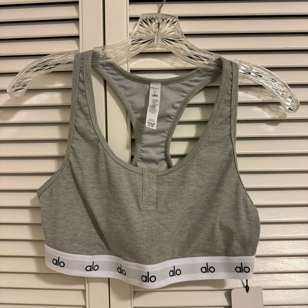 Alo Yoga Icon Ribbed Henley Bra